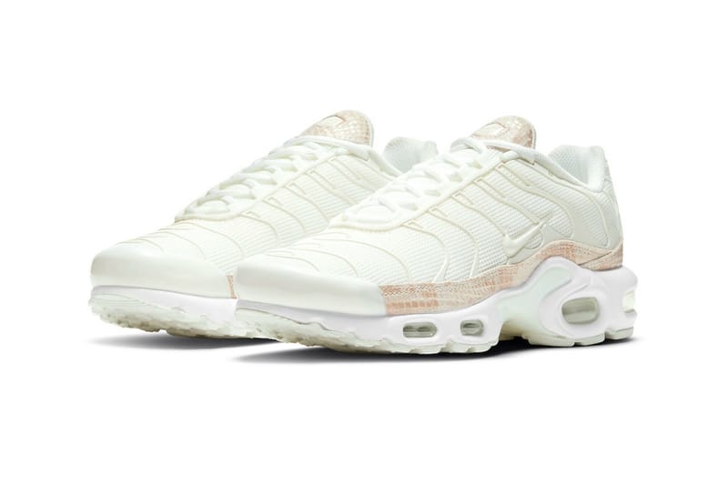 Air max plus sail store