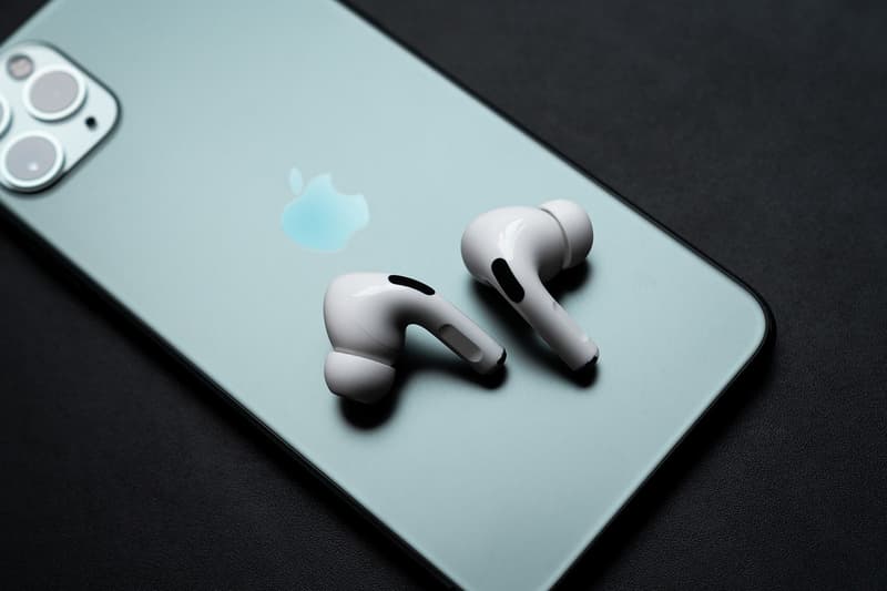 Apple Third-Generation AirPods Leaked Image | HYPEBAE