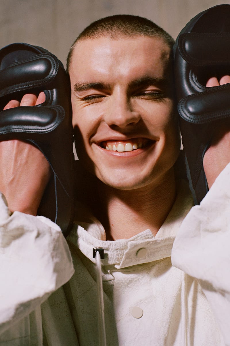 Birkenstock x Toogood Sandals, Apparel and Bed | Hypebae Birkenstock x Toogood Sandals, Apparel and Bed | Hypebae