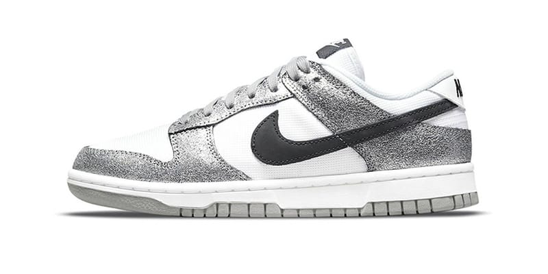 Nike dunk sales silver