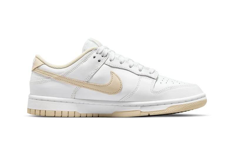 Nike Women's Dunk Low 