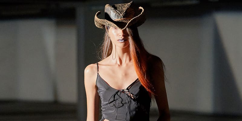 Charlotte Knowles インナー Charlotte Knowles becomes KNWLS for AW21