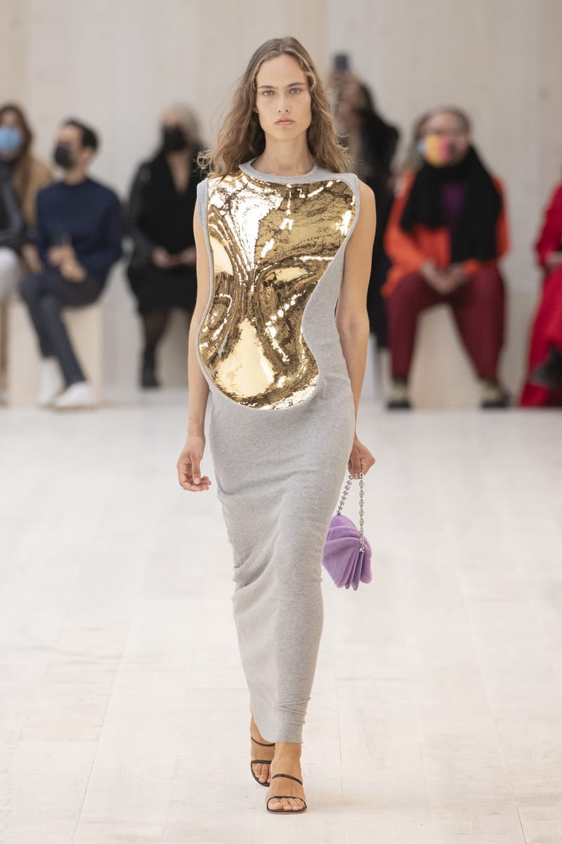 ランウェイ着用☆LOEWE☆ Loewe SS22 Collection Runway Paris Fashion Week | Hypebae