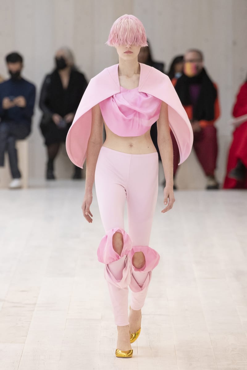 Loewe SS22 Collection Runway Сумка женская кожаная в стиле