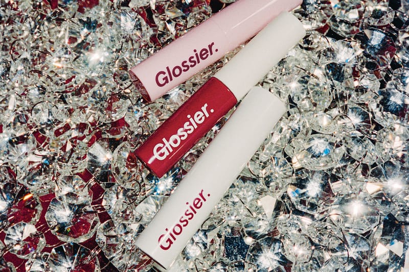 Glossier 2024 Bath Duo 2021 holiday gift set sold out everywhere.