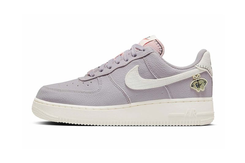 Nike air force 1 grey hot sale and purple