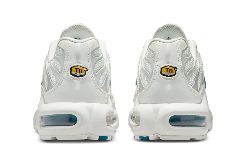 womens nike air max teal