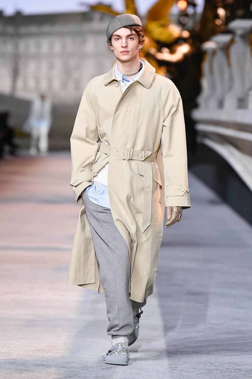Kim Jones Debuts Dior Men Winter 2022 Collection | Hypebae