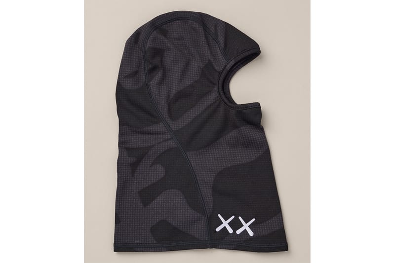 Full KAWS x The North Face Full KAWS x The North Face