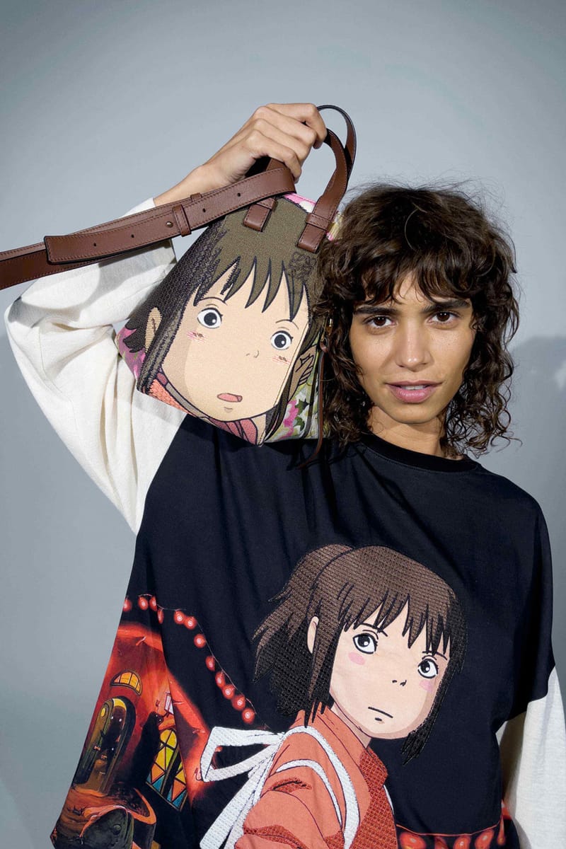 LOEWE SPIRITED AWAY アロマキャンドル ススワタリ LOEWE Perfumes - Smoky with earthy, woody and sweet notes of