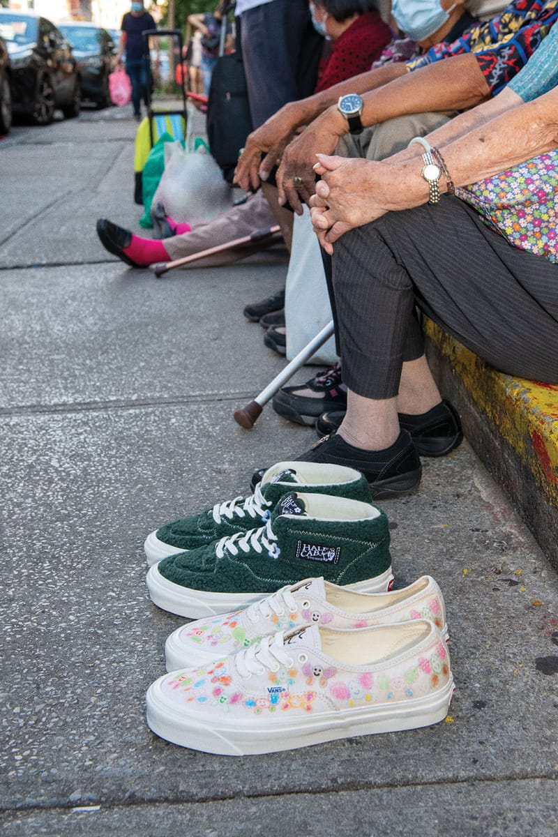 VANS × SANDY LIANG スニーカー Sandy Liang x Vans Footwear & Apparel Collab | Hypebae