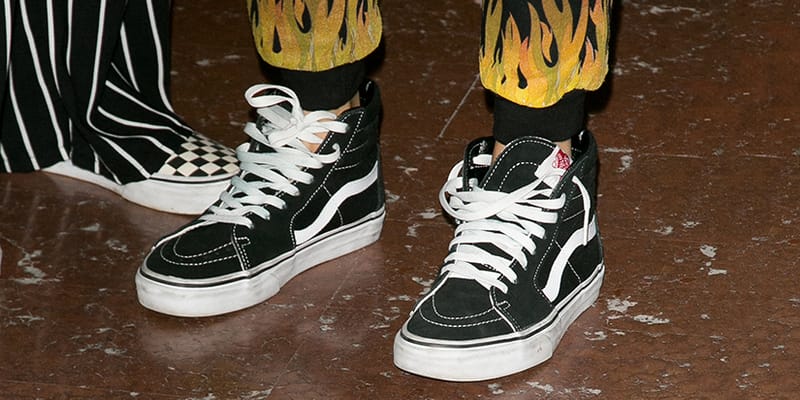 Black and white vans cheap fashion