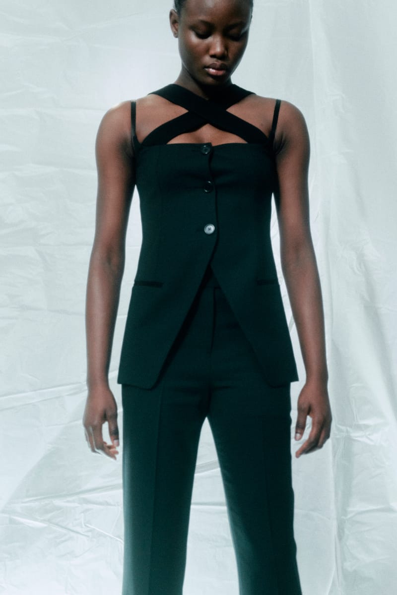 Helmut Lang Fall/Winter 2022 Collection Lookbook | Hypebae Helmut Lang Fall/Winter 2022 Collection Lookbook | Hypebae
