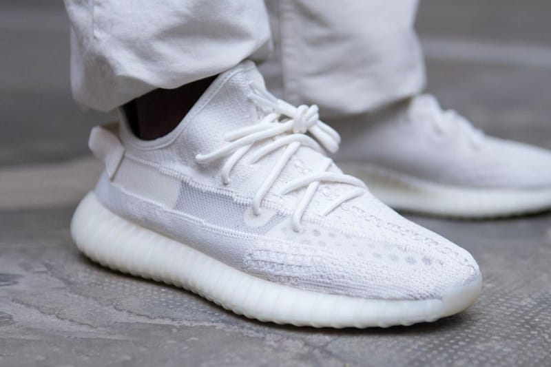 Adidas yeezy cream 2025 white on feet