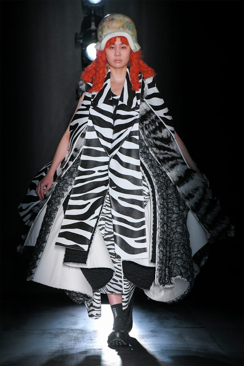 COMME des GARÇONS FW22 Tokyo Runway Show | Hypebae