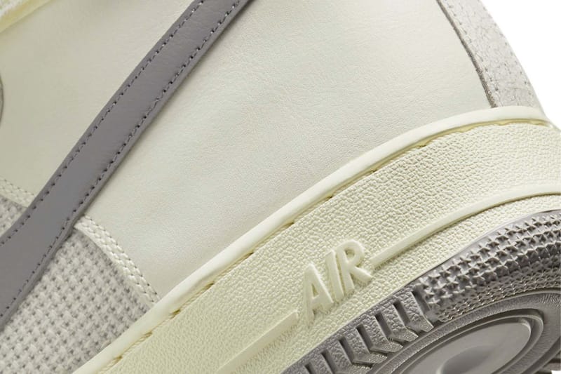 【VINTAGE】NIKE AIR FORCE 　HIGH　限定 Nike Air Force 1 High Top Shoes 20th Anniversary 2002 Blue
