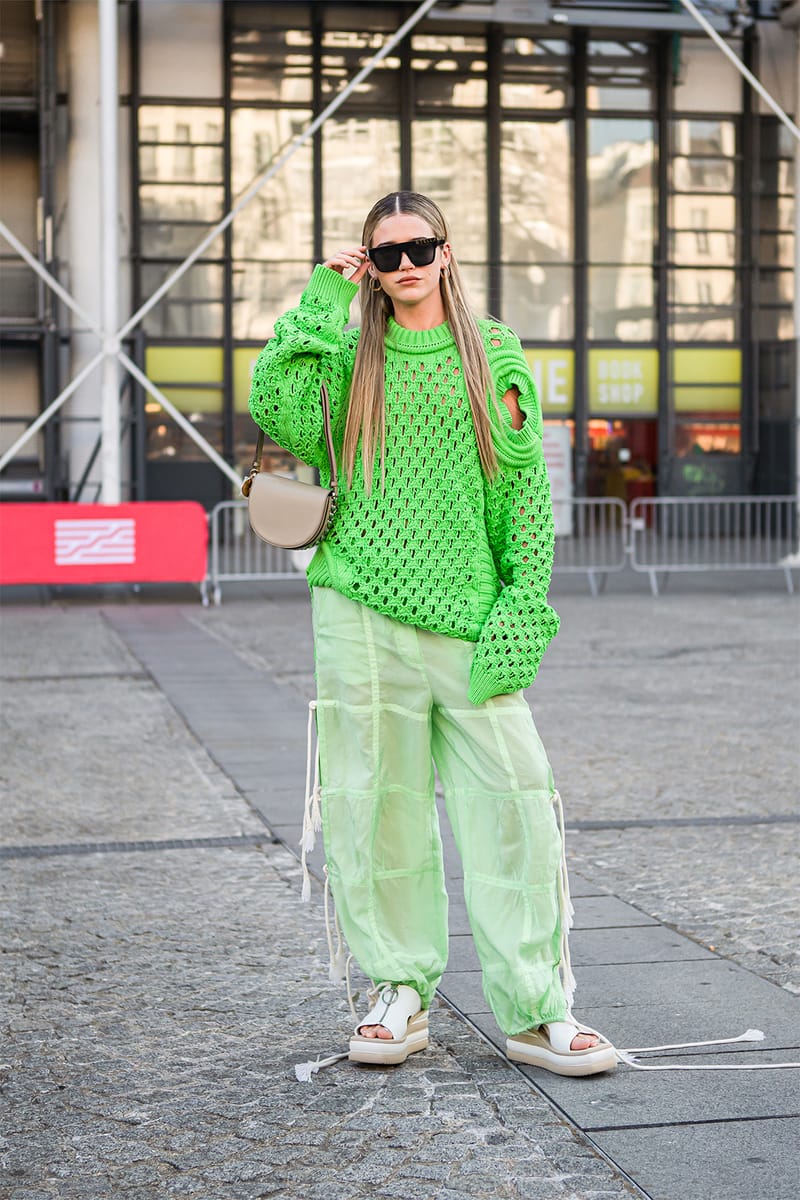 Chanel neon outlet green outfit