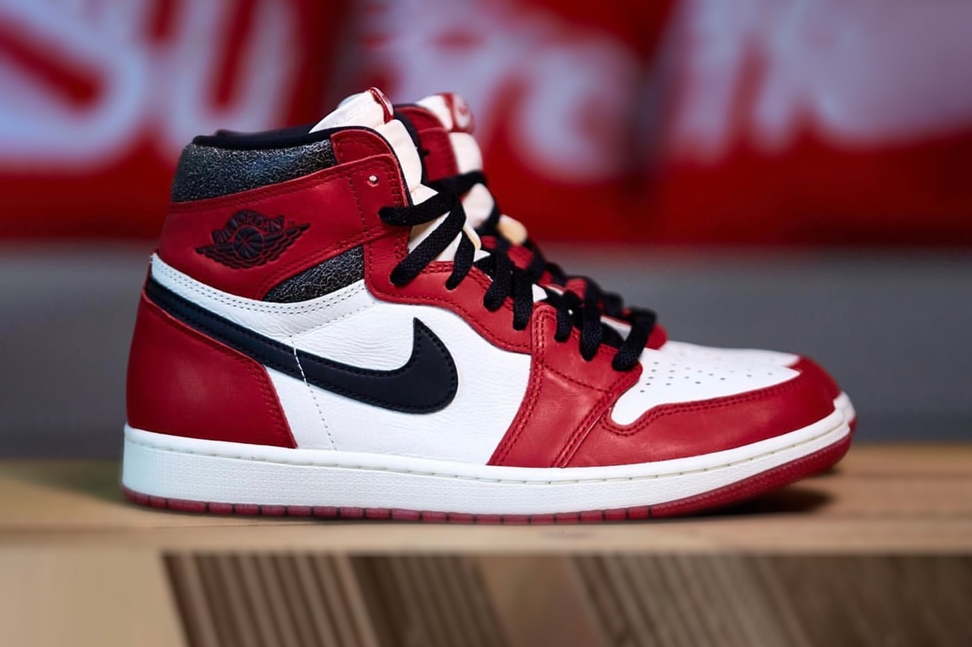 Take a Look at the Vintage-Inspired Chicago AJ1 | Hypebae