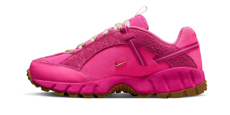 jacquemus-nike-nike-air-humara