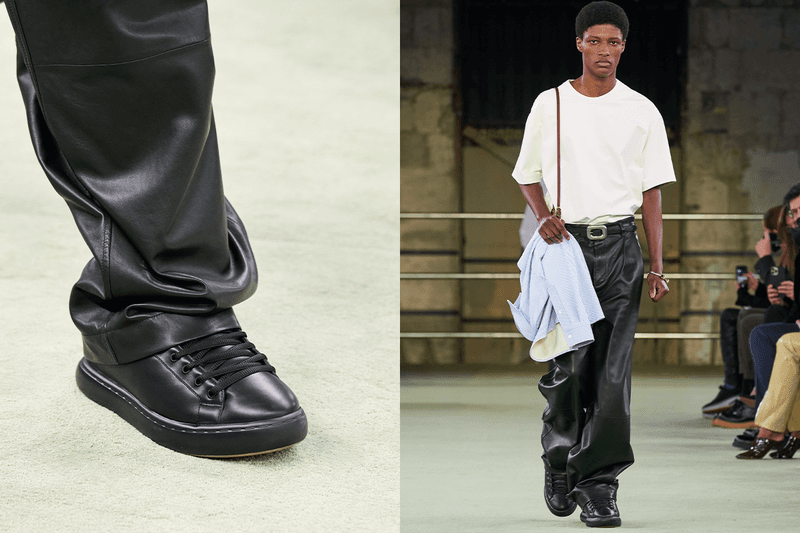 スニーカー BOTTEGA VENETA FW22 SNEAKER PILLOW (716198_V2CS01000) Bottega Veneta Releases Pillow Sneaker | Hypebae