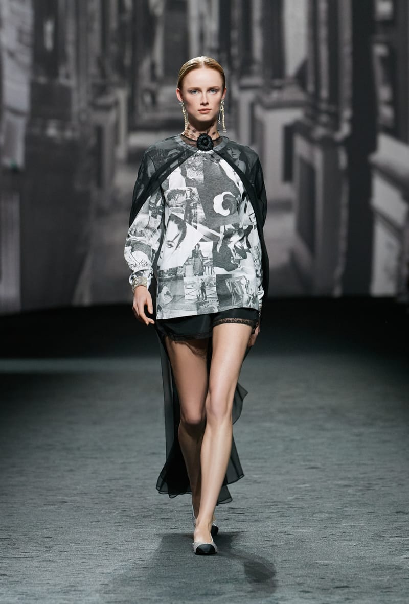 CHANEL CATWALK シャネル　本　インテリア 61xWKt8uEZL._UF350,350_QL80_.jpg