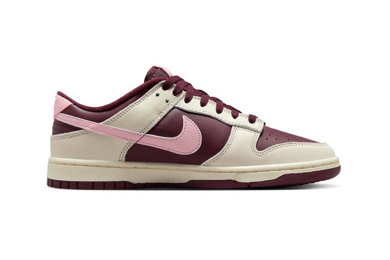 Nike dunk low valentines on sale day