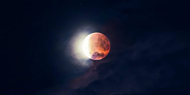 blood moon lunar eclipse 2022 astrology