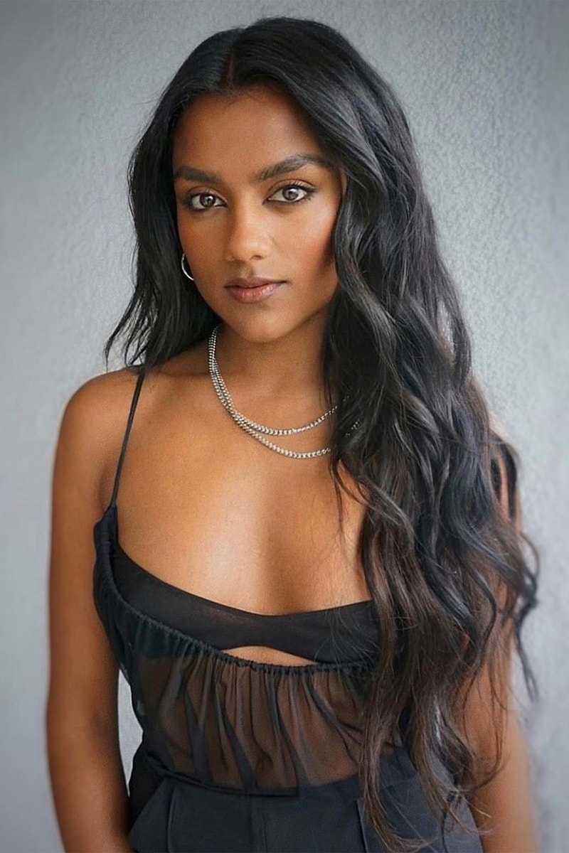 Here's How To Curl Your Hair With Leggings Hypebae