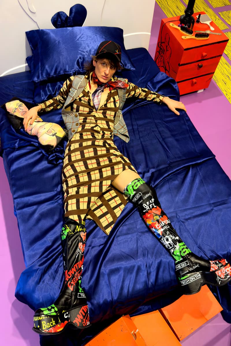 Vivienne Westwood's FW23-24 Delivers Curated Chaos | Hypebae Vivienne Westwood's FW23-24 Delivers Curated Chaos | Hypebae