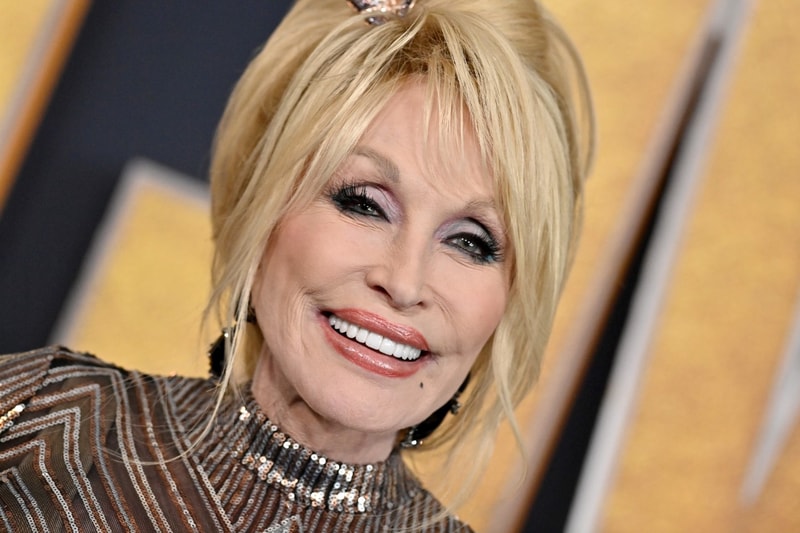 Dolly Parton to Release Book 'Behind the Seams' | Hypebae