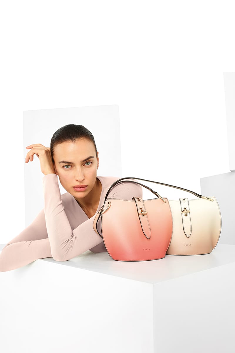 Art discount handbags furla