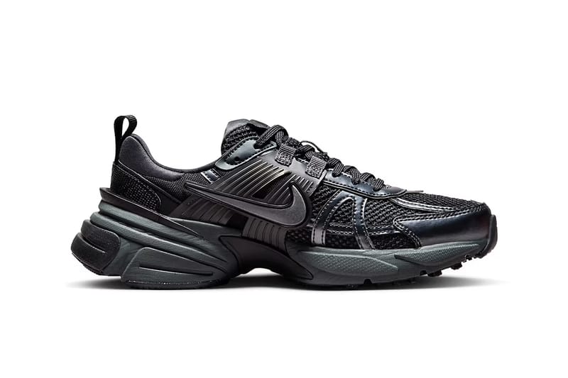 Nike shoes hot sale black price