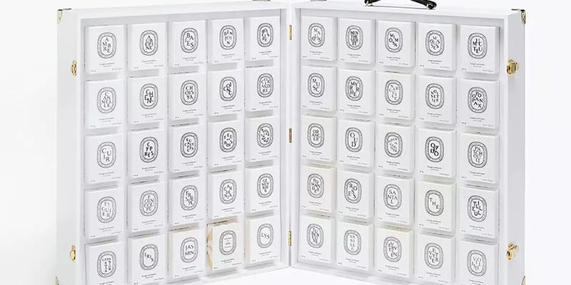 カンザワ　diptyque diptyque Drops Limited-Edition Anni Candle Trunk | Hypebae