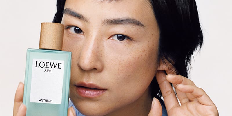 Hypebae | Loewe shoulder Taps Actor Greta Lee To Reveal New Scent