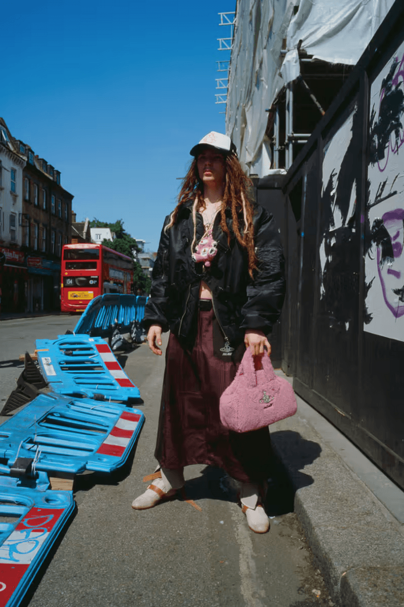 秋冬コーデ必備！PALACE×VIVIENNE WESTWOODコラボビニー 318222_2ea41e6307694a938bd972a