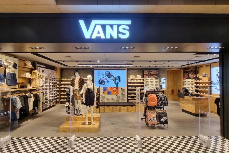 Oke google vans store shop di surabaya