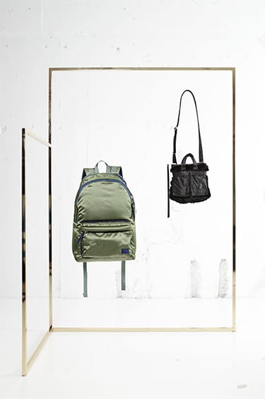 sacai xPORTER スタイリッシュなヘルメットバッグとデイパック