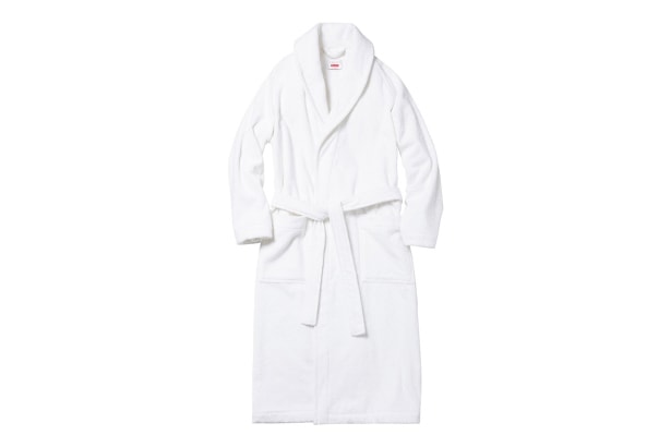 Supreme x Frette Terry Bathrobe をリリース | Hypebeast.JP