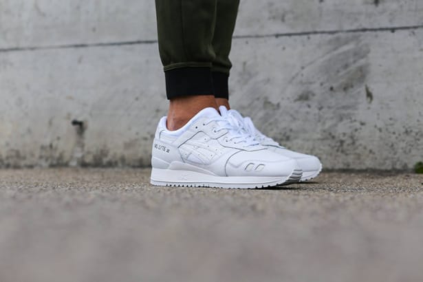 All white asics gel sales lyte 3