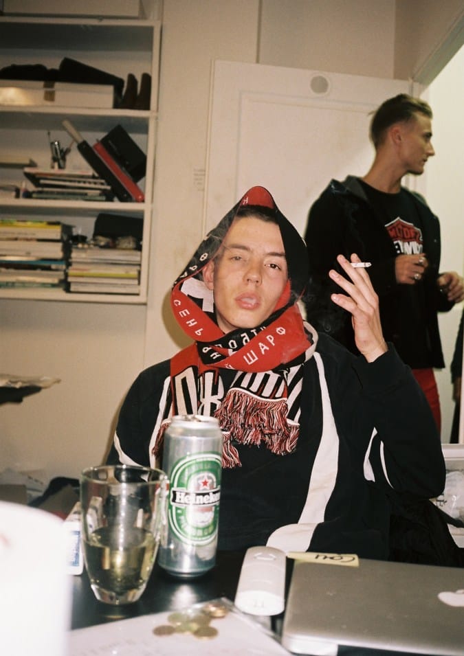 VETEMENTS のフォトブックが発売 | Hypebeast.JP