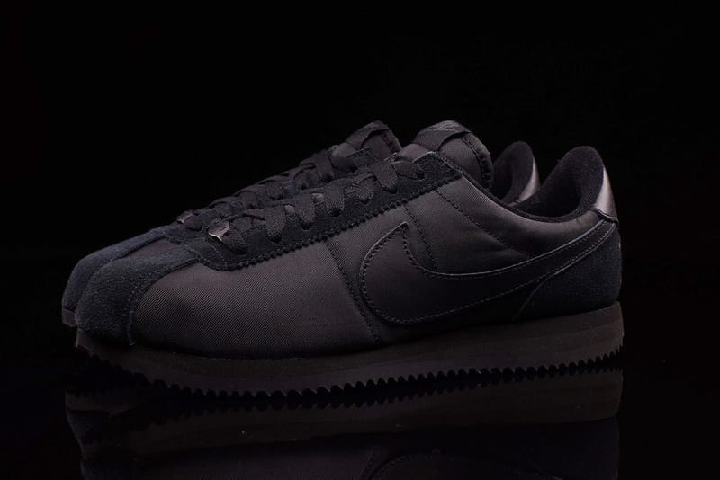 Nwa nike sale cortez