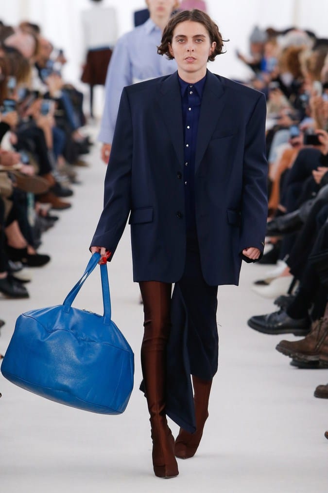 Demna Gvasaliaによる Balenciaga 2017 Spring/Summerコレクション