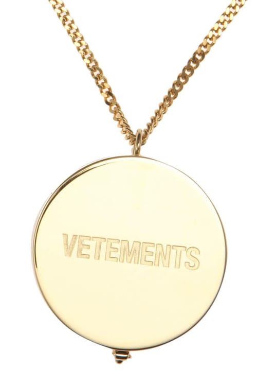 【関税/送料込】VETEMENTS グラインダーネックレス ヴェトモンのグラインダー機能付きペンダント | Hypebeast.JP