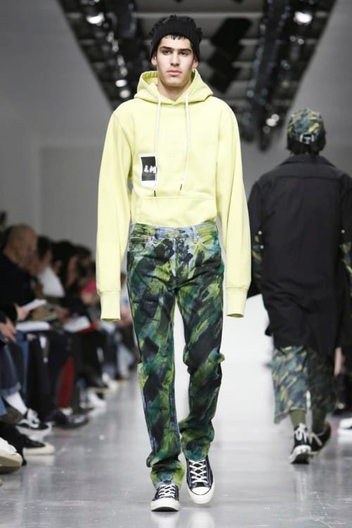 グラフィックで魅せる Liam Hodges の2017年秋冬コレクション