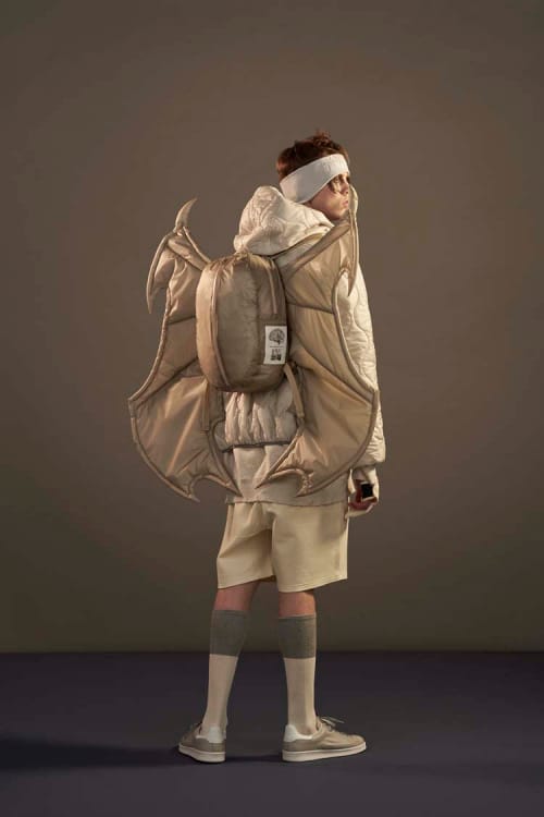 洗脳された時代”を反映した、アンダーカバー 2017年秋冬コレクション