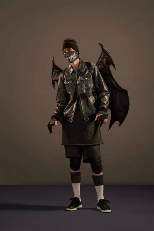 洗脳された時代”を反映した、アンダーカバー 2017年秋冬コレクション