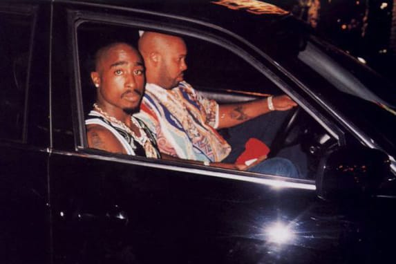 2Pac が撃たれた日に乗っていた車が高級オークションに登場 | Hypebeast.JP