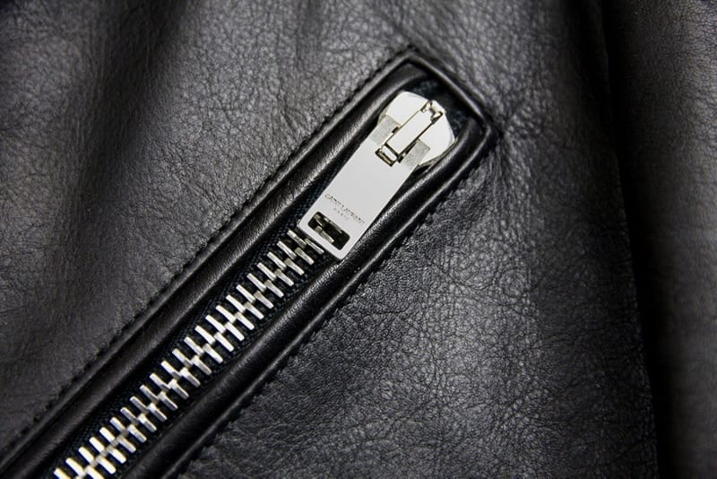 エディ・スリマンが愛用していたサンローランのレザージャケットが