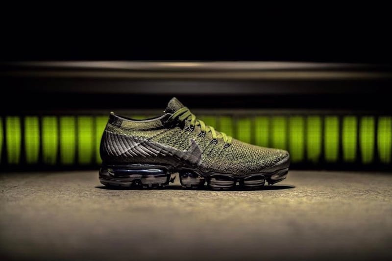 Nike air vapormax olive green on sale