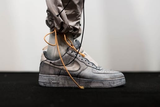A-COLD-WALL* x NikeLab Air Force 1 のクローズアップフォト